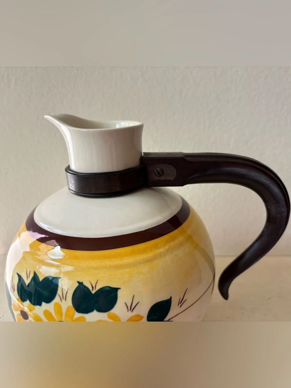 Vintage 1940s/1950s Vernon Kilns Vernonware Brown Eyed Susan Coffee Carafe